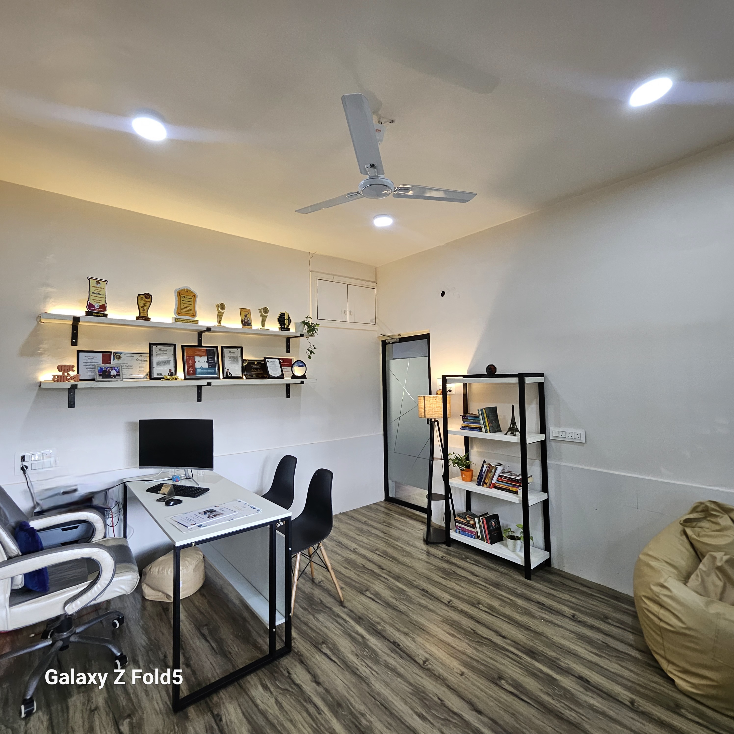 ResolenT Office